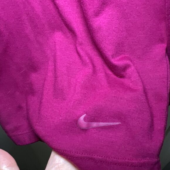 Nike Dri-Fit Women's XL Loose Fit Long Sleeve Shirt Magenta Round Neck - Picture 4 of 10